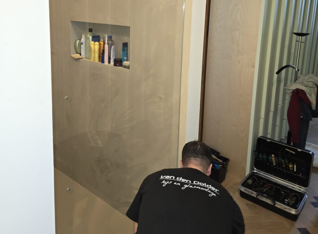 Verduurzaming Hijs en glas montage van den Dolder